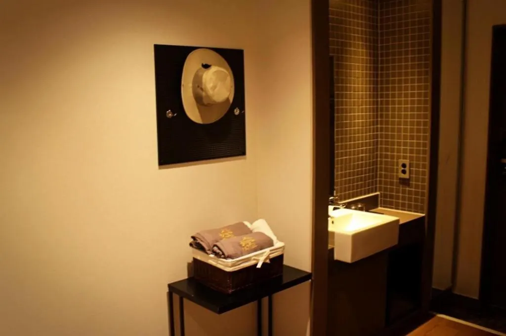 **  Hwagok Haedamchae Motel Seoul South Korea